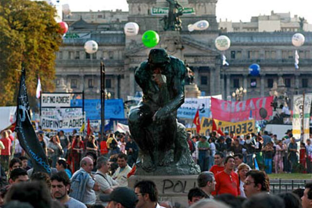 Economía internacional y distribución del poder mundial: Pensar desde la periferia