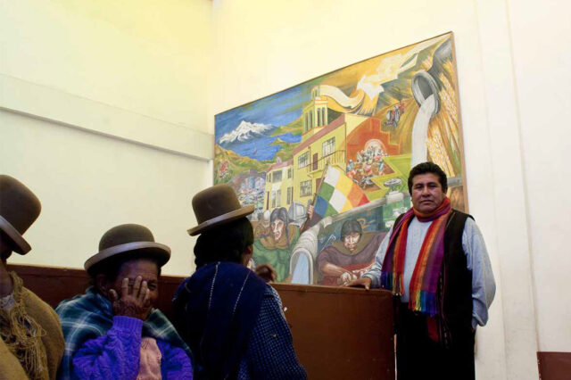 Constituciones progresistas, modelos de desarrollo y la defensa de los derechos de los pueblos indígenas