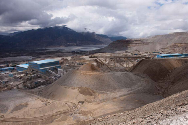 América latina y China en el siglo XXI: complementariedades y rivalidades