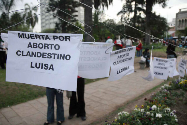 La Campaña Nacional por el Derecho al Aborto Legal, Seguro y Gratuito. La lucha por el derecho al aborto: una deuda de la democracia
