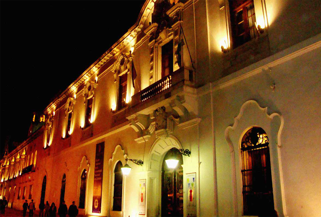 La universidad en perspectiva histórica y latinoamericana