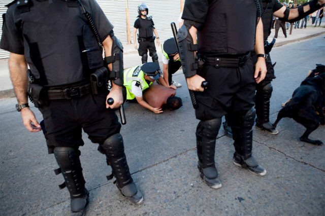 Policía y jóvenes. Orden social, inseguridad y violencia institucional