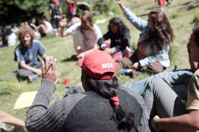 La construcción de la economía solidaria como alternativa al capitalismo en Brasil