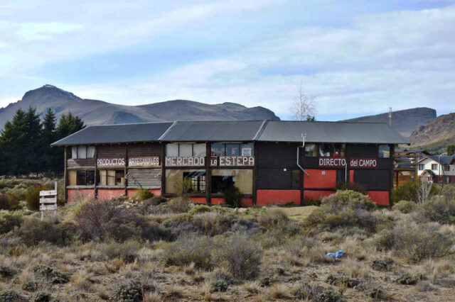 El Mercado de la Estepa en la provincia de Río Negro, Argentina. Un mercado asociativo de las mesetas patagónicas