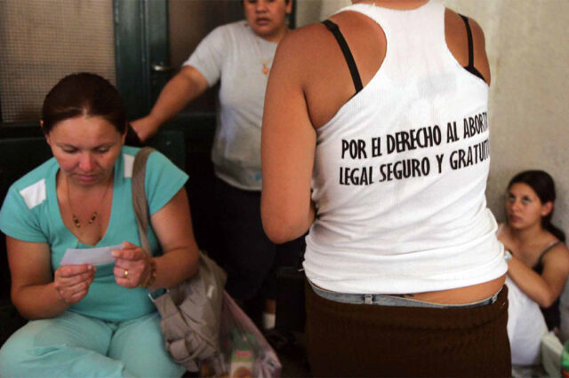 Derecho de las mujeres: Acceso a la interrupción legal del embarazo en los servicios públicos de salud. Algunas preguntas, algunas respuestas