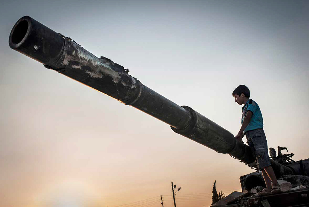 La evolución de la inversión en armamentos a nivel global y su implicancia en la seguridad internacional y el equilibrio de poder