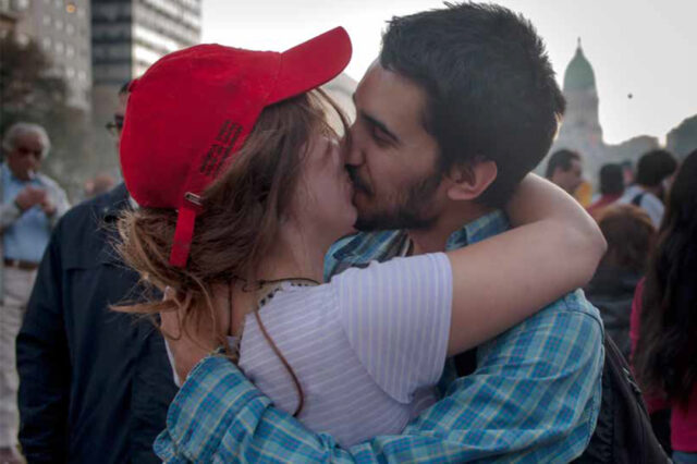 Editorial: Ser joven, un proceso pleno de dificultades