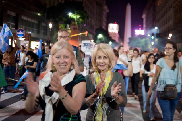 Las deudas culturales de la democracia