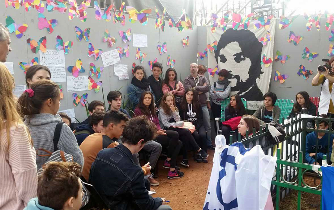 Una escuela privada que hace educación pública