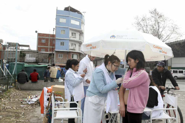Editorial: La salud, un asunto de la política y de los pueblos