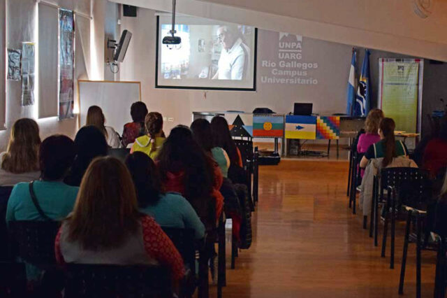 Pueblos indígenas y políticas educativas: articulaciones y debates en la administración estatal