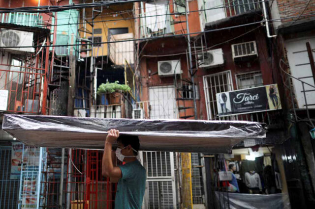 Covid-19 en villas y asentamientos: nuevos viejos problemas en la respuesta pública