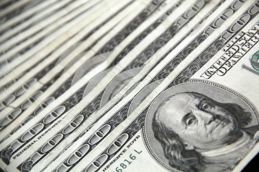 La dolarización en Ecuador: ¿estabilizar la economía a palos?